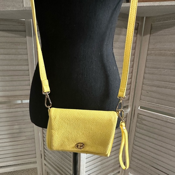 NEW•CHARMING CHARLIE•Limoncello Mellow Yellow Crossbody/Clutch - Picture 3 of 12